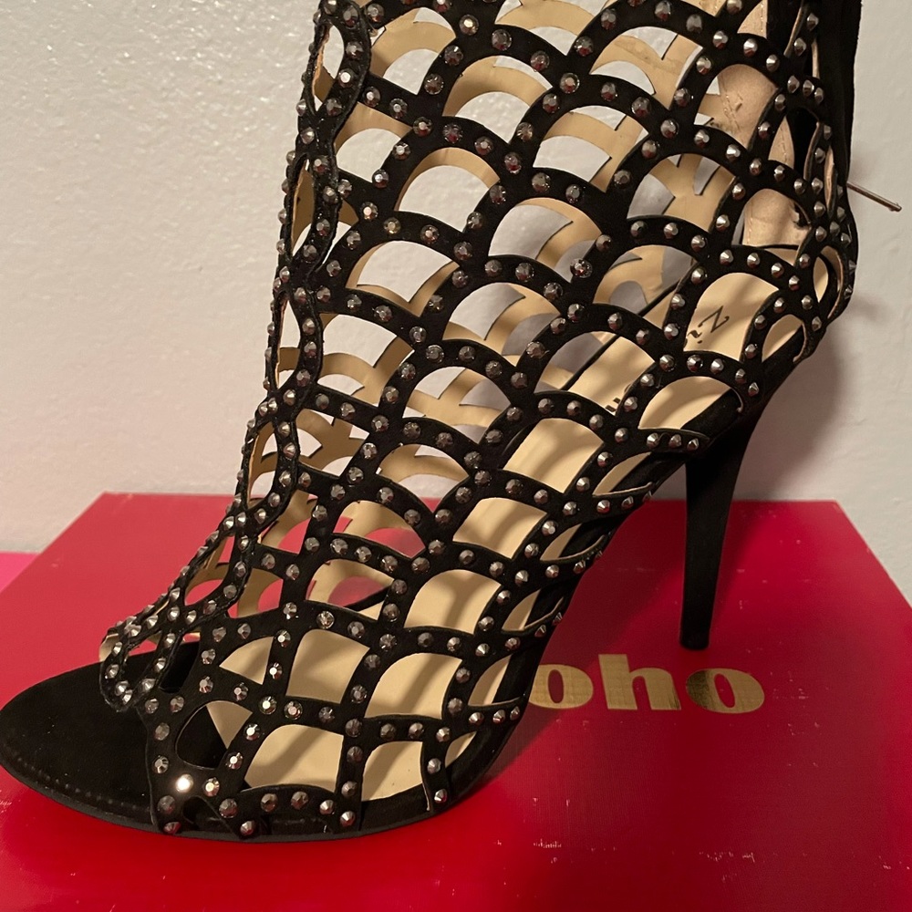 Zigi Soho. Never Worn. Size 10
